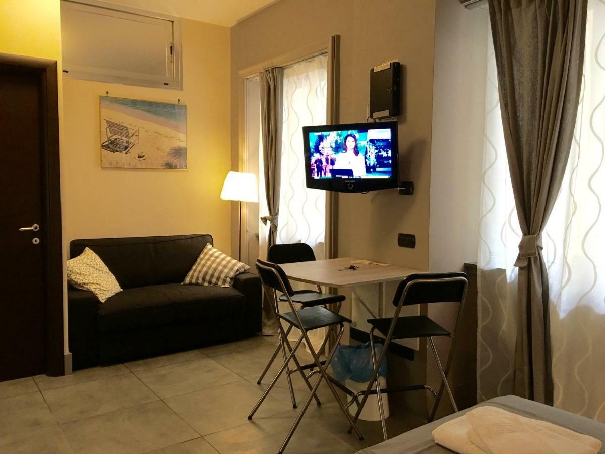 Two Sisters Suites Napoli Bagian luar foto