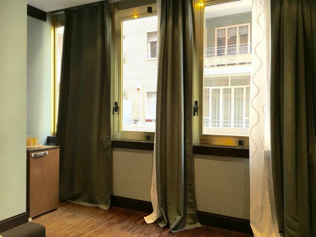 Two Sisters Suites Napoli Bagian luar foto