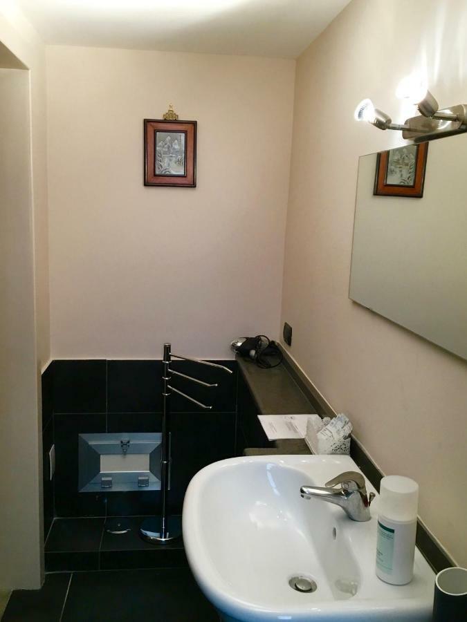 Two Sisters Suites Napoli Bagian luar foto