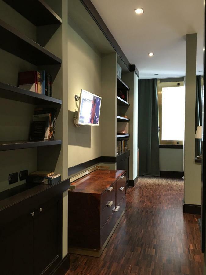 Two Sisters Suites Napoli Bagian luar foto