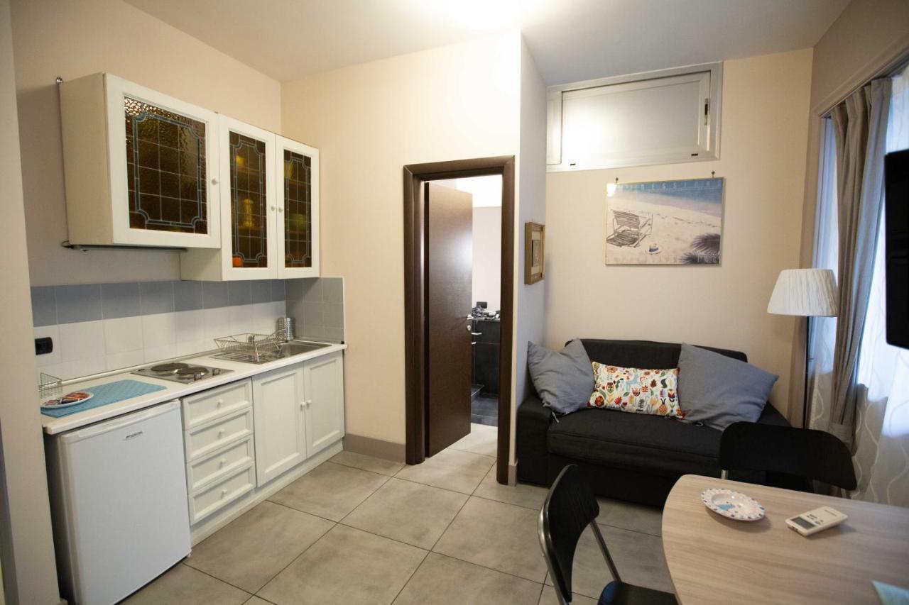 Two Sisters Suites Napoli Bagian luar foto
